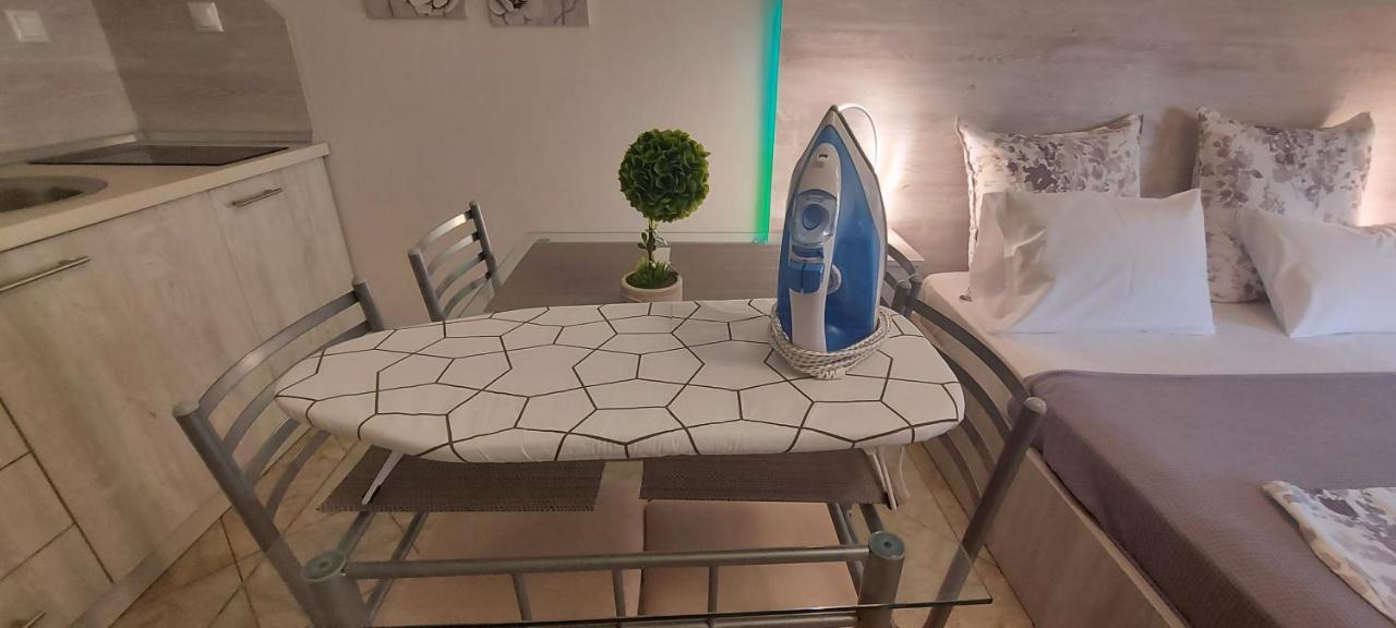 Studio Garden Apartment Nea Kallikrateia Exterior photo