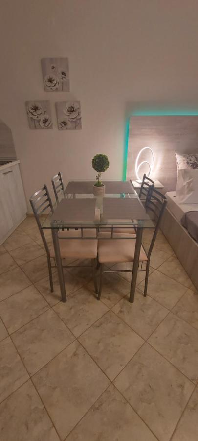 Studio Garden Apartment Nea Kallikrateia Exterior photo